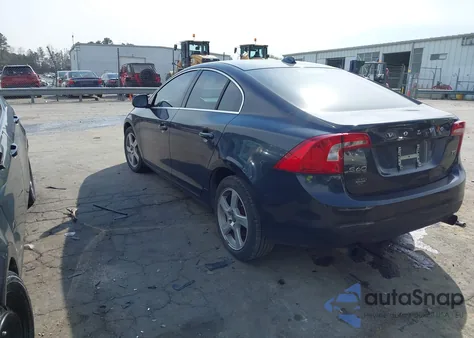 2013 Volvo S60 T5/T5 Platinum/T5 Premier/T5 Premier Plus from USA, damaged, VIN YV1612FS2D2230865